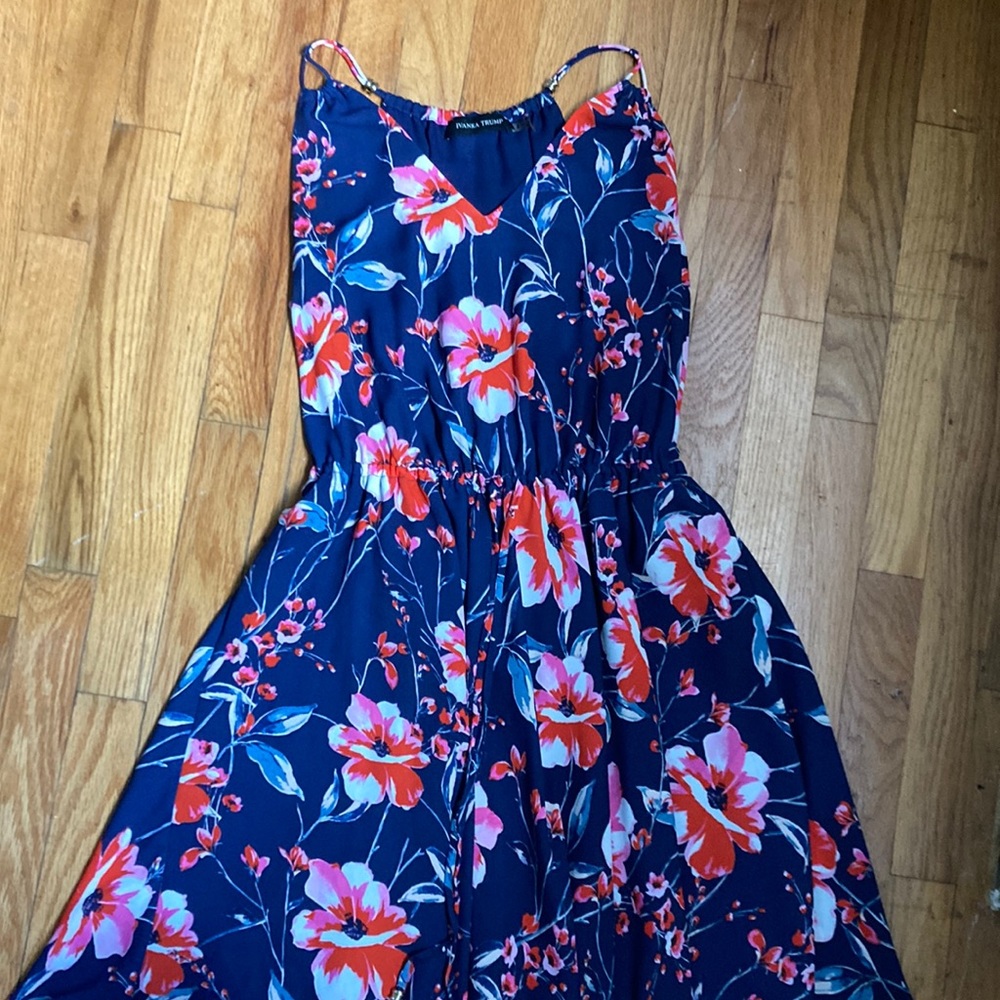 3/$12 Ivanka trump floral dress